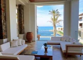 Купити нерухомість в Греції