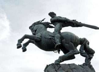 Памятники в Єревані: найбільш цікаві скульптурні памятки вірменської столиці