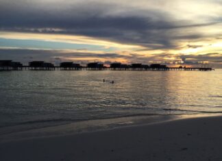 Медовий місяць у Park Hyatt Maldives перетворився на пекло: расова дискримінація, загрози безпеці та повна відсутність відповідальності