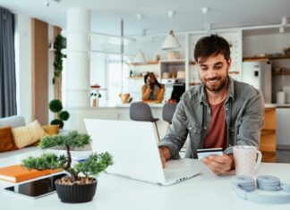 Capital One Miles: Посібник з максимального використання авіаційних та готельних перекладів