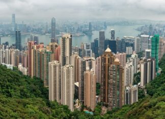 Гонконг залишається живим: повернення через шість років