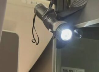 American Airlines відправила рейс з несправним освітленням у камбузі, змусивши екіпаж працювати у темряві