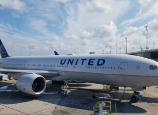 Десятиліття Преображення United Airlines: Зростання, Розширення Преміум-Класу та Стратегічне Позиціювання