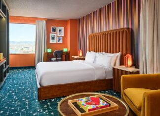 The Curtis Denver: Готель Hilton, що Не дуже Серйозний