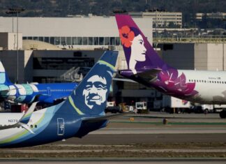 Аляска та Гаваї: Подвійна брендова стратегія для зростання авіакомпанії