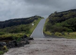 Гаваї Страждають від Історичних Дощів, Зіткнувшись з Масштабними Повенями та Зсувами