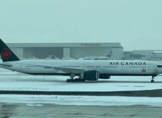 Винищувальний супровід для рейсу Air Canada: Крадіжка особистих даних та вкрадені бали викликали тривогу безпеки