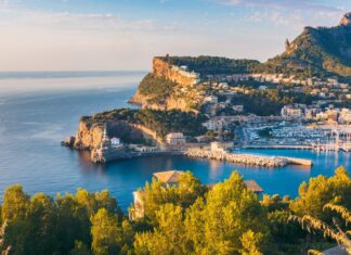 Повне Сонячне затемнення 2026: Де стати свідком небесного видовища