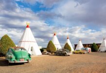 Route 66’s Quirkiest Stops: A Traveler’s Guide to Americana