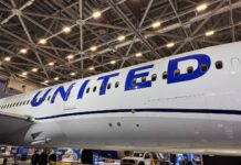United Airlines Підвищує Плату за Реєстрований Багаж на $10