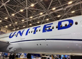 United Airlines Підвищує Плату за Реєстрований Багаж на $10