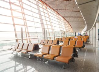 Як геополітична напруженість на Близькому Сході піднімає ціни на авіаквитки