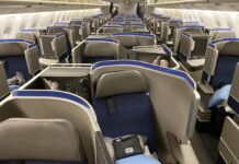 United Airlines запроваджує «базові» тарифи бізнес-класу зі значними обмеженнями