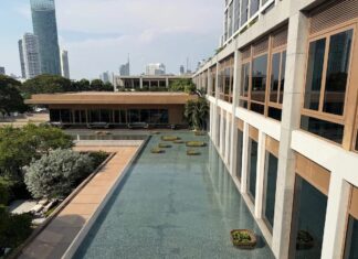 Capella Bangkok: Речной оазис и лидер мирового рейтинга