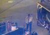 Delta Captain Paul ajuda a carregar malas no aeroporto de Atlanta durante atraso