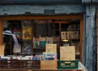 Чому книгарні Франції не здалися