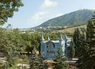 Pyatigorsk Travel Guide: A Spa Town in the North Caucasus with Lermontov History