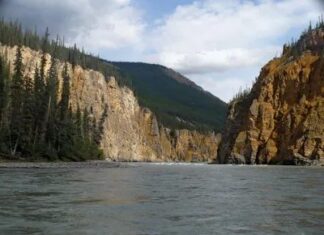 Чому Національний парк Нахані залишається найдикішою дикою природою Канади